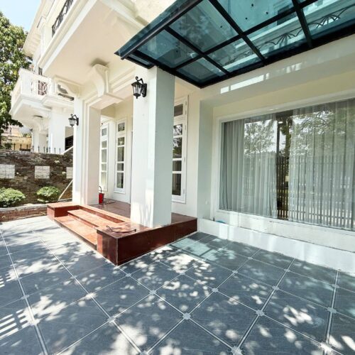 Brand-new modern 5-bedroom villa at Ciputra for rent (1)