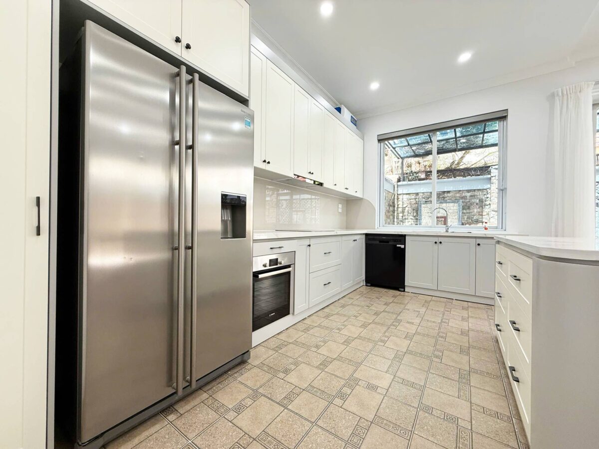 Brand-new modern 5-bedroom villa at Ciputra for rent (13)