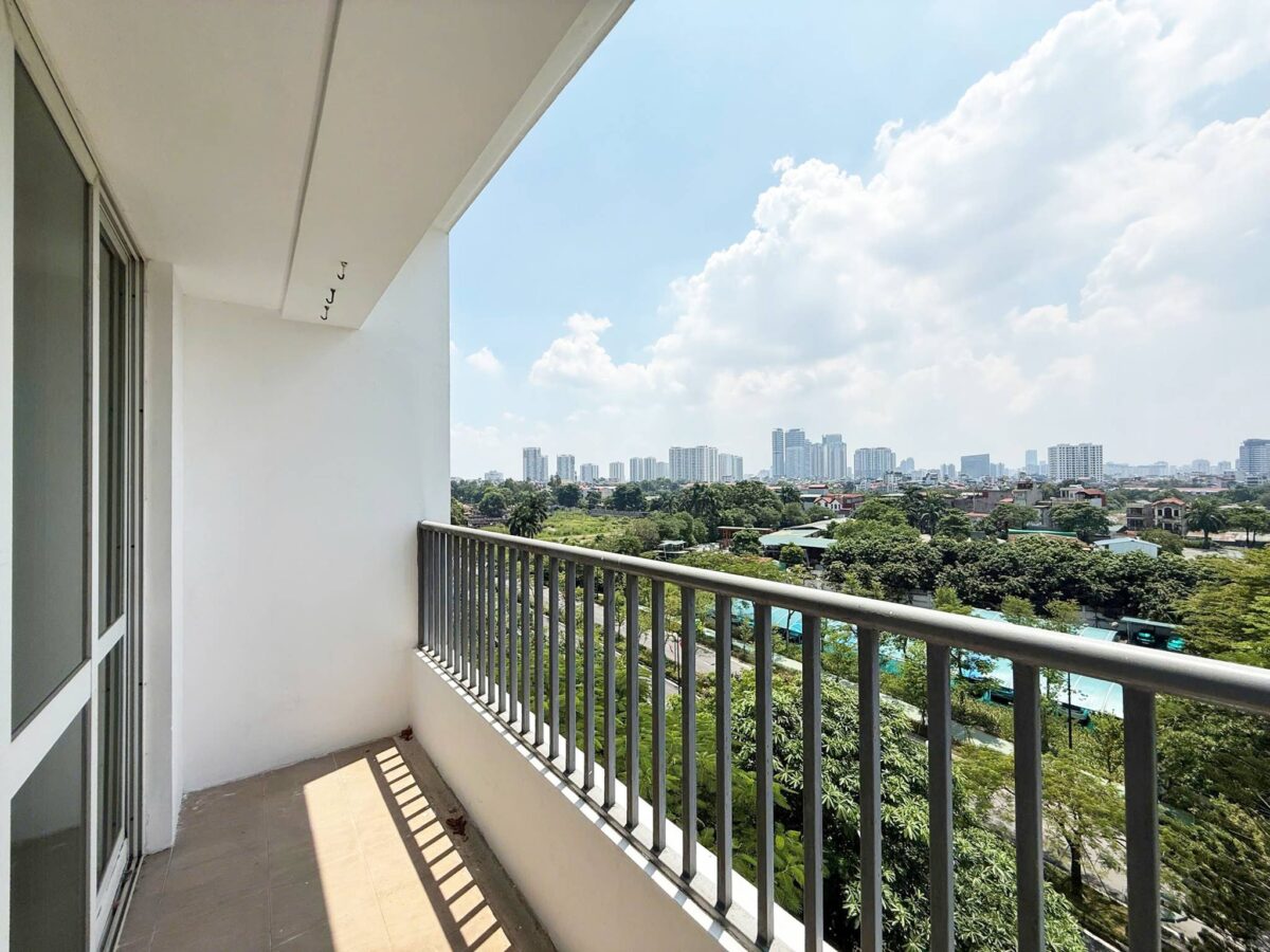 Capacious 3-bedroom 182-SQM apartment at P1 Ciputra for rent (18)