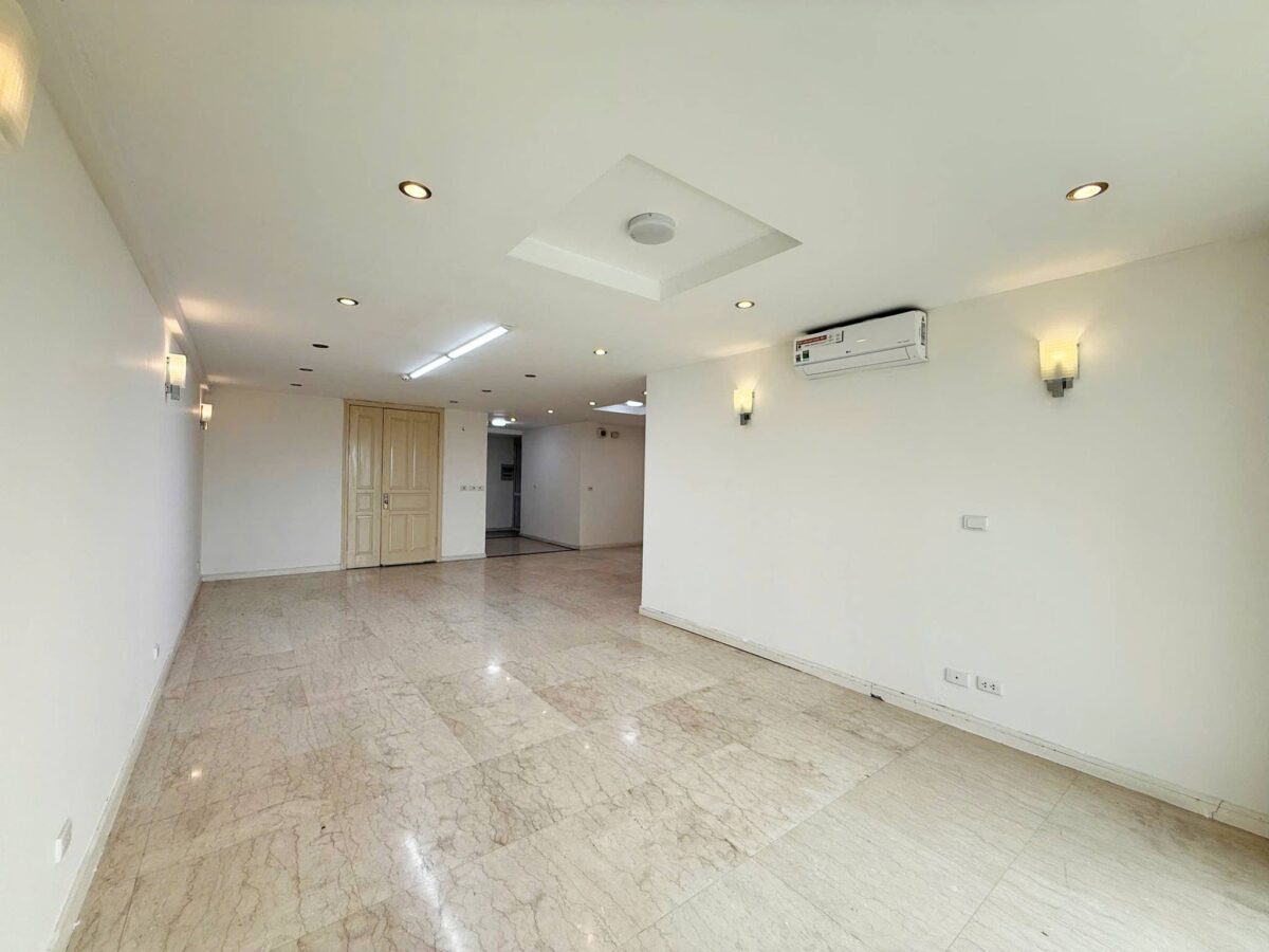 Capacious 3-bedroom 182-SQM apartment at P1 Ciputra for rent (2)