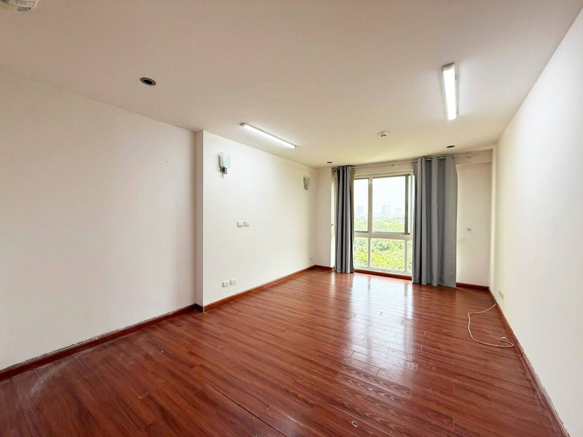 Capacious 3-bedroom 182-SQM apartment at P1 Ciputra for rent (4)