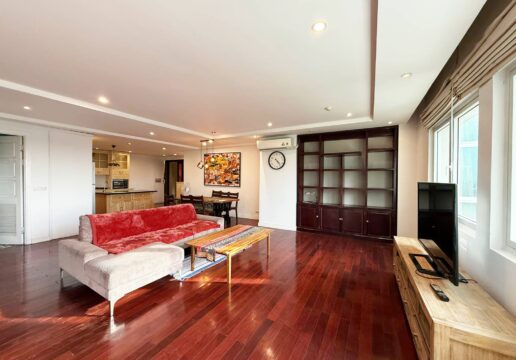 Cheap 3-bedroom 153-SQM apartment at E1 Ciputra for rent (1)