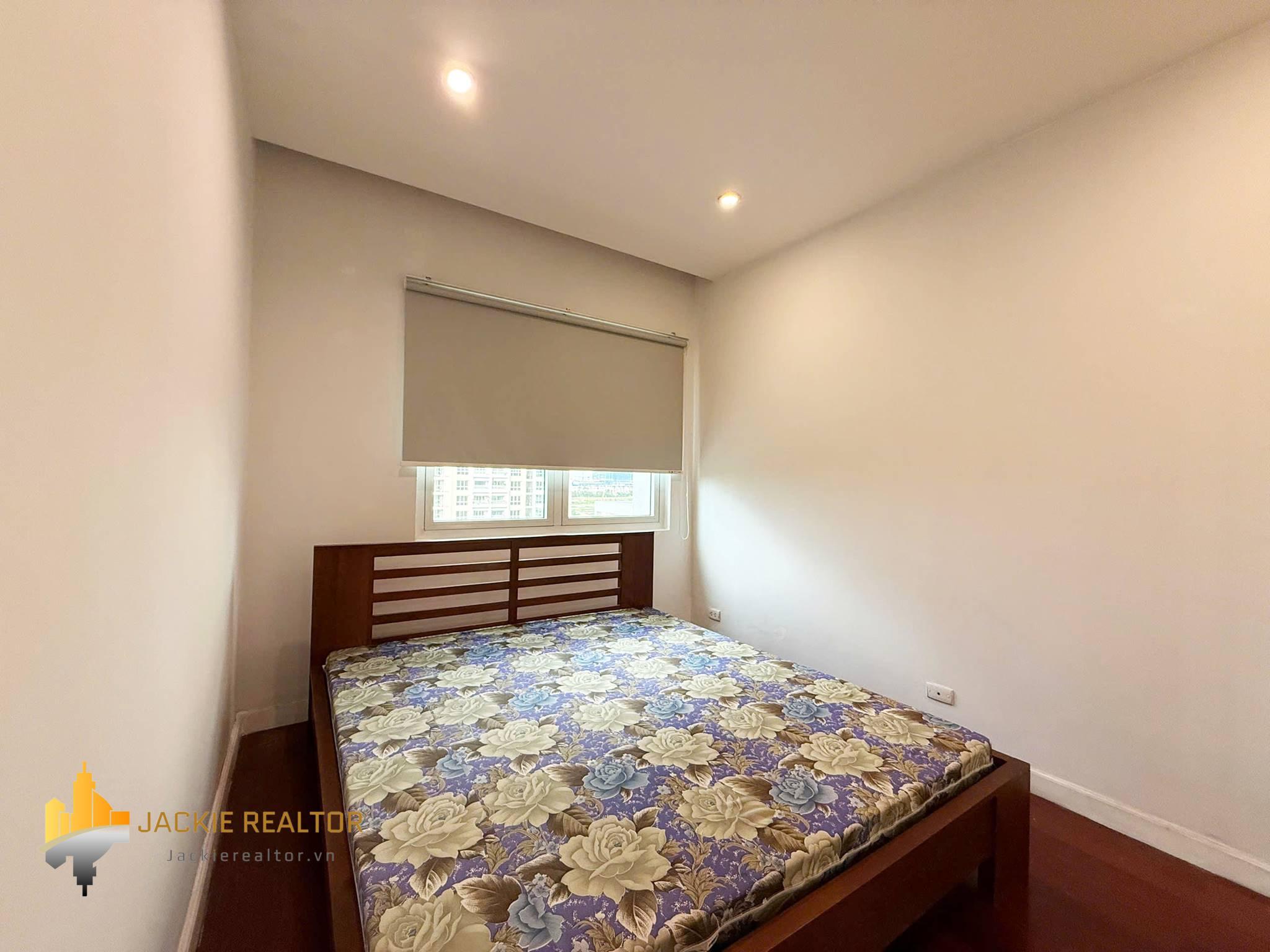 Cheap 3-bedroom 153-SQM apartment at E1 Ciputra for rent (20) Cheap 3-bedroom 153-SQM apartment at E1 Ciputra for rent (20)