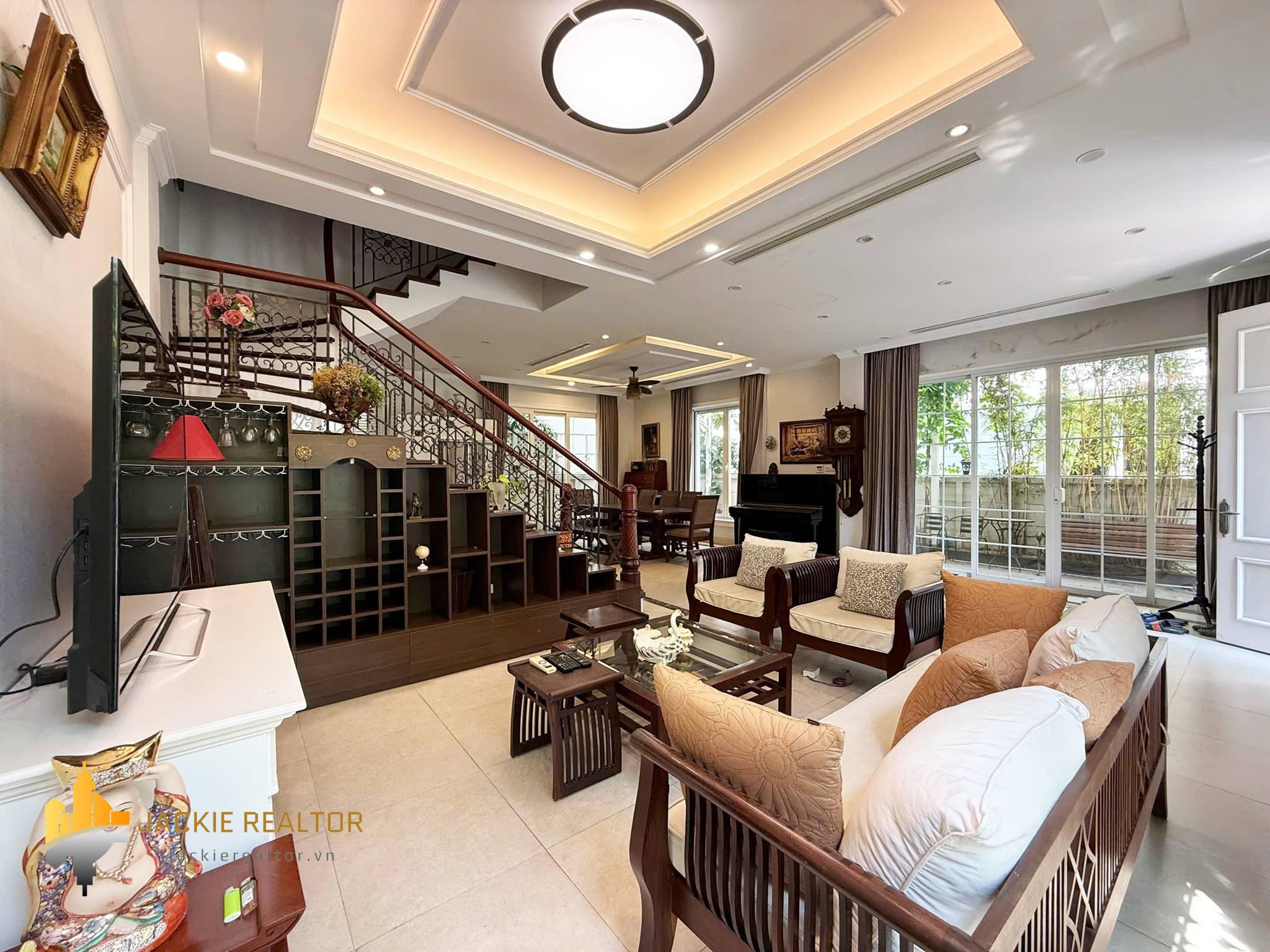 Cheap 4-bedroom villa at Anh Dao block, Vinhomes Riverside for rent (5) Cheap 4-bedroom villa at Anh Dao block, Vinhomes Riverside for rent (5)