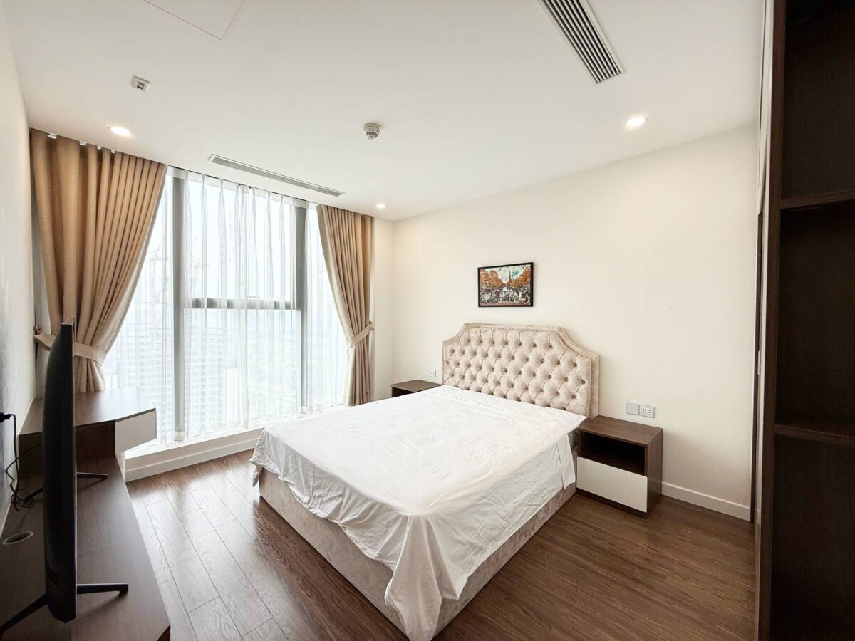 Enchanting 4-bedroom duplex Sunshine City for rent (16)