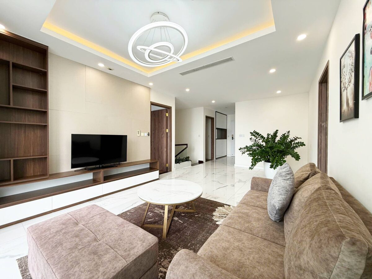 Enchanting 4-bedroom duplex Sunshine City for rent (22)