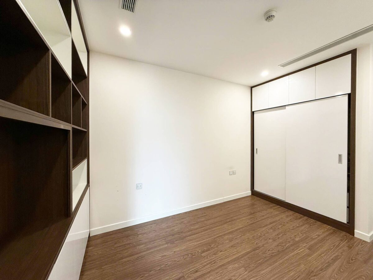 Enchanting 4-bedroom duplex Sunshine City for rent (33)