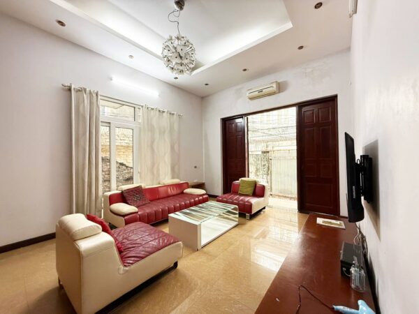 Multi-bedroom house for rent in Tu Lien, Au Co, Tay Ho, Hanoi (1)