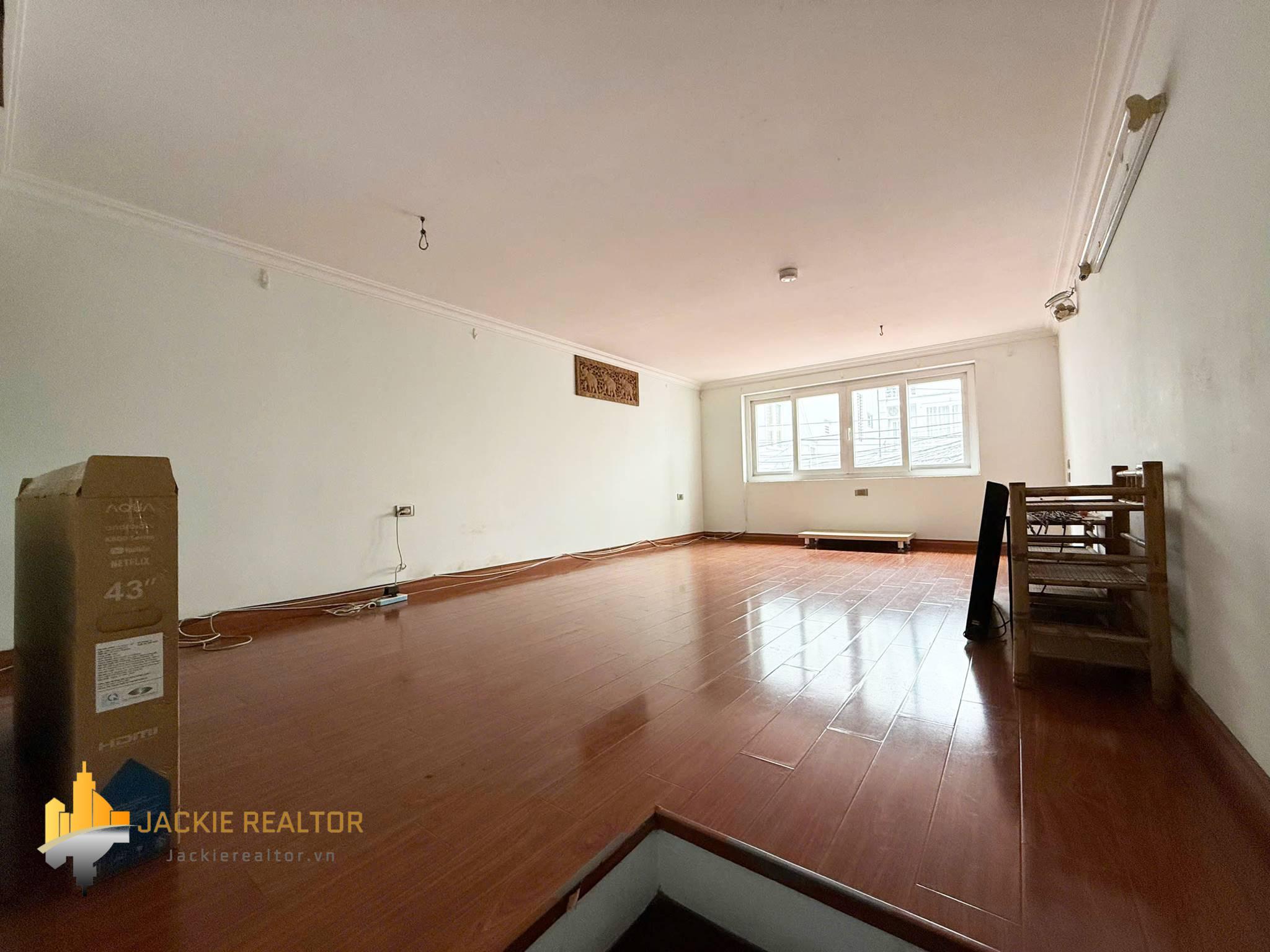 Multi-bedroom house for rent in Tu Lien, Au Co, Tay Ho, Hanoi (10) Multi-bedroom house for rent in Tu Lien, Au Co, Tay Ho, Hanoi (10)