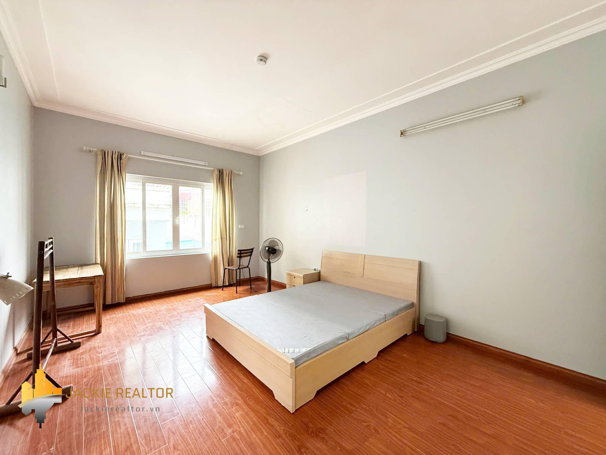 Multi-bedroom house for rent in Tu Lien, Au Co, Tay Ho, Hanoi (21) Multi-bedroom house for rent in Tu Lien, Au Co, Tay Ho, Hanoi (21)