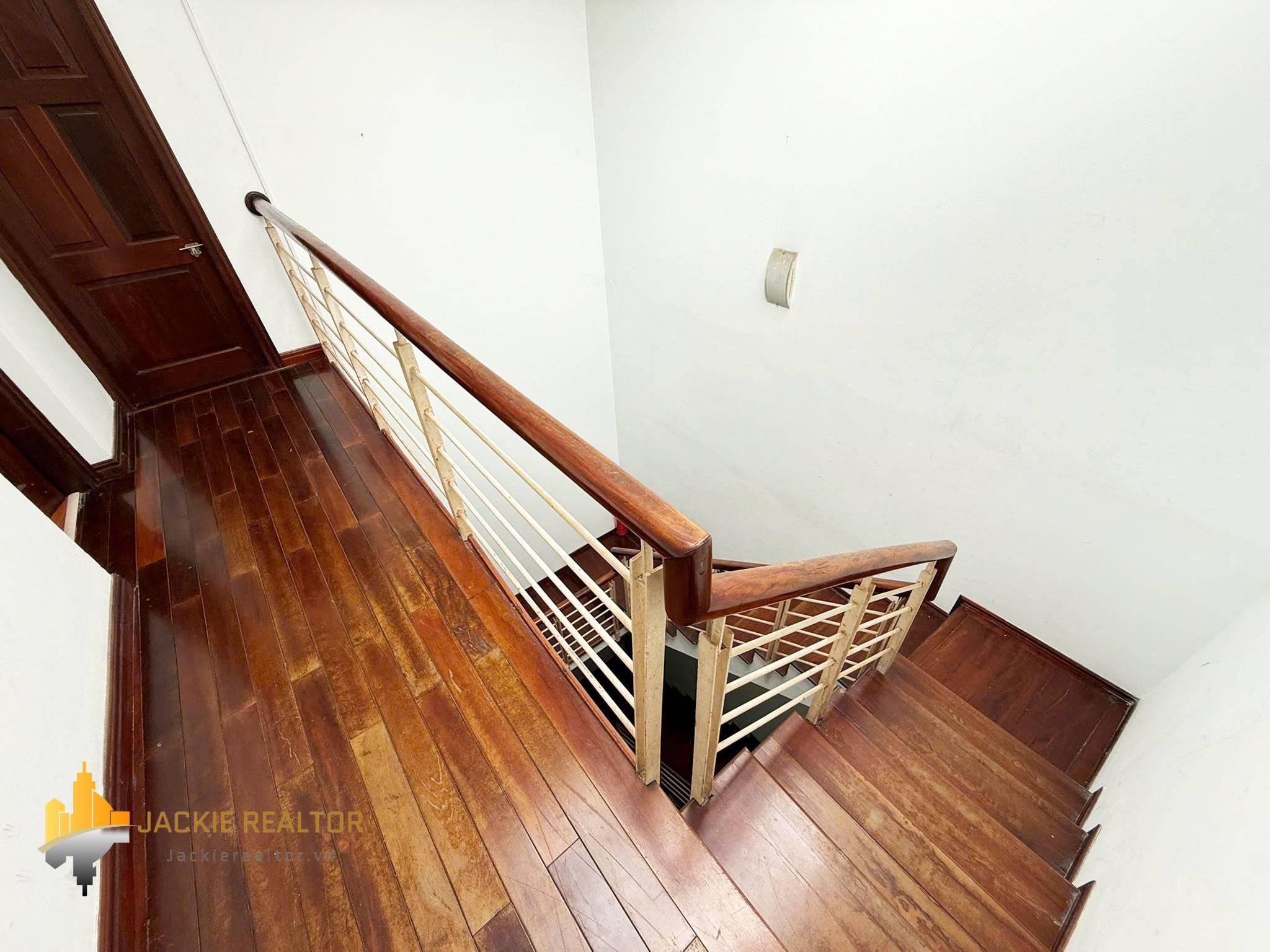 Multi-bedroom house for rent in Tu Lien, Au Co, Tay Ho, Hanoi (29) Multi-bedroom house for rent in Tu Lien, Au Co, Tay Ho, Hanoi (29)