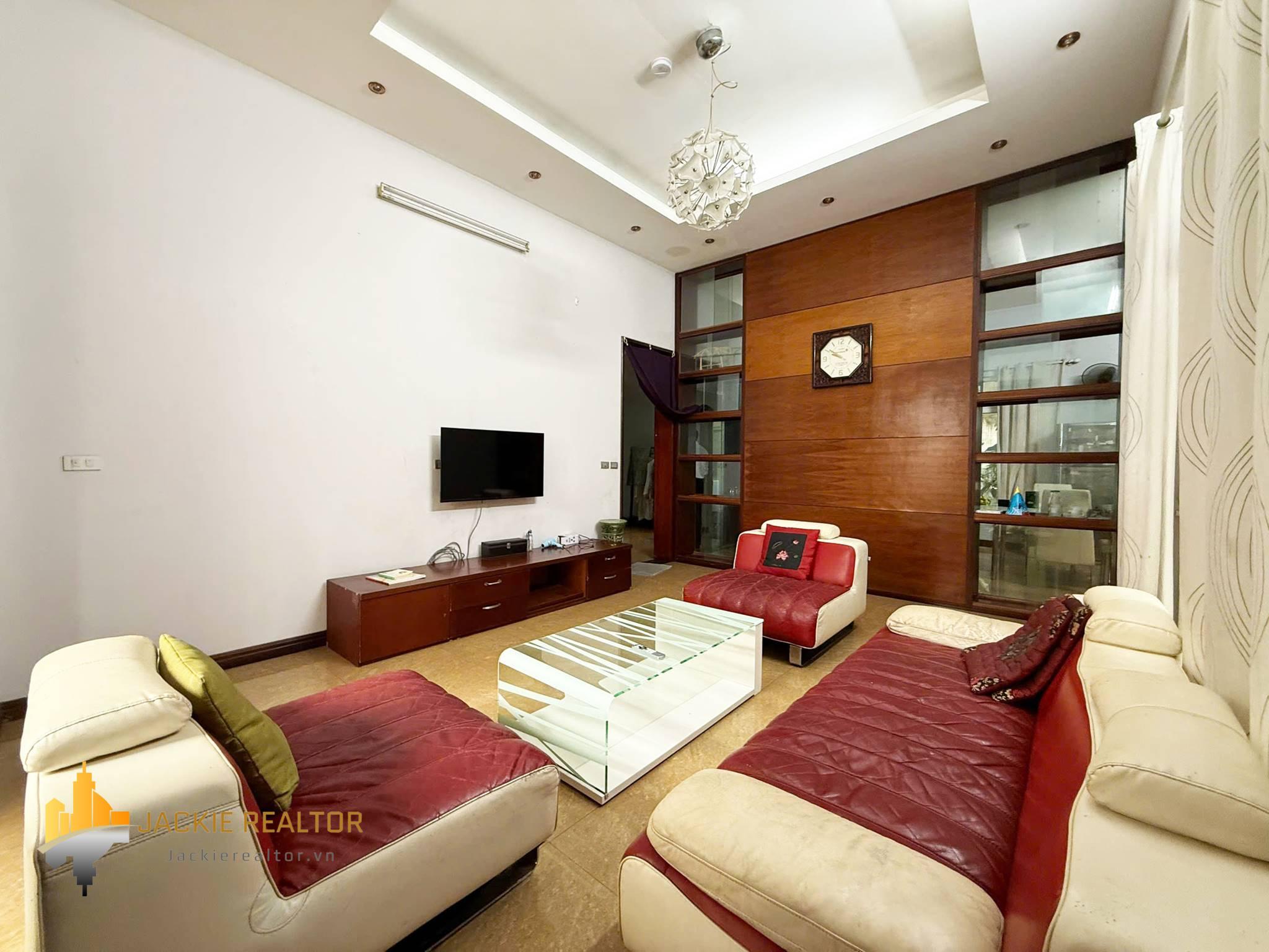 Multi-bedroom house for rent in Tu Lien, Au Co, Tay Ho, Hanoi (3) Multi-bedroom house for rent in Tu Lien, Au Co, Tay Ho, Hanoi (3)