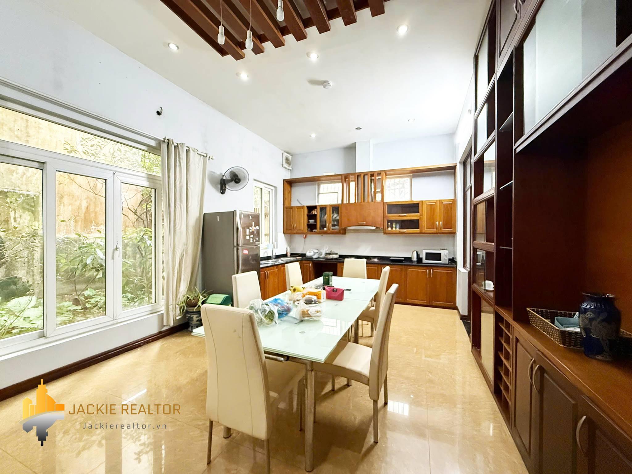 Multi-bedroom house for rent in Tu Lien, Au Co, Tay Ho, Hanoi (5) Multi-bedroom house for rent in Tu Lien, Au Co, Tay Ho, Hanoi (5)