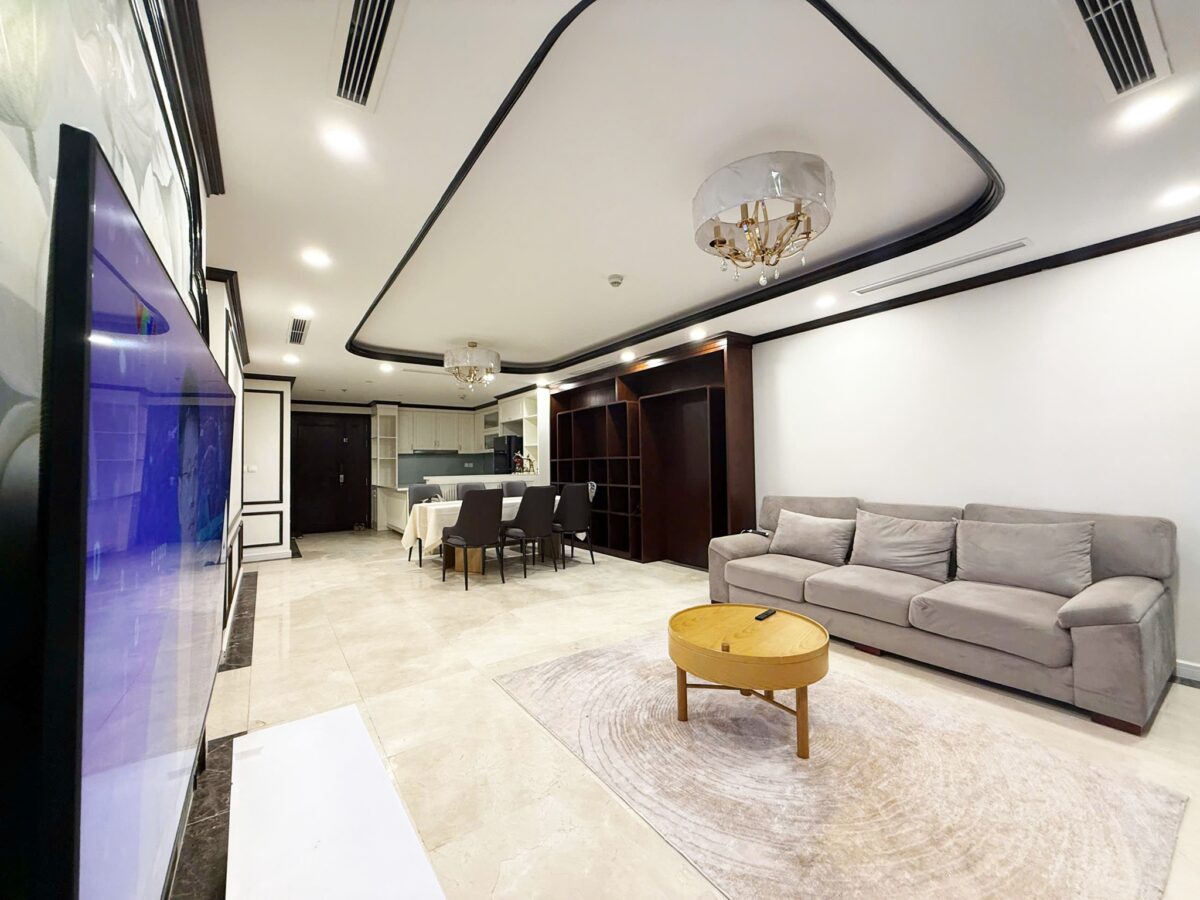 Aesthetic 3-bedroom apartment at D' Le Roi Soleil for rent (1)