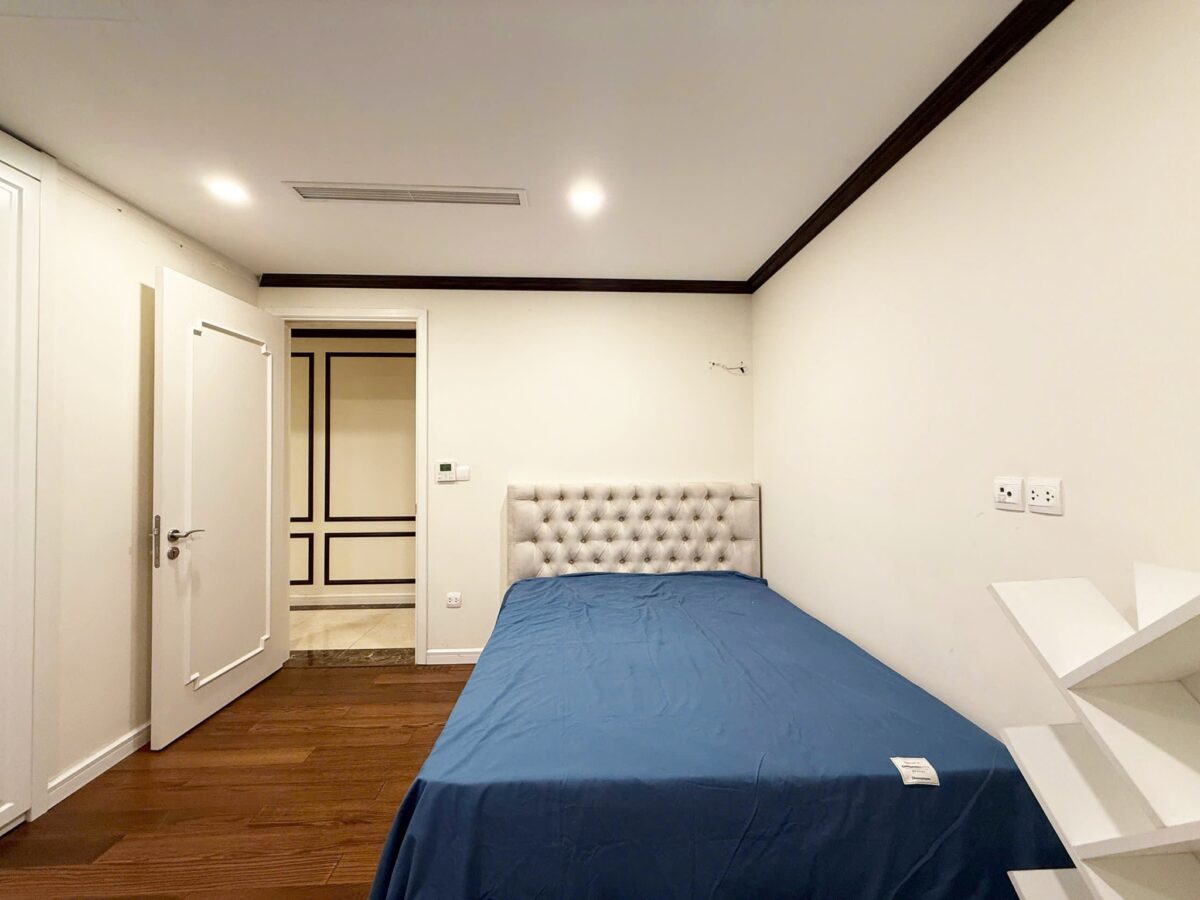 Aesthetic 3-bedroom apartment at D' Le Roi Soleil for rent (14)