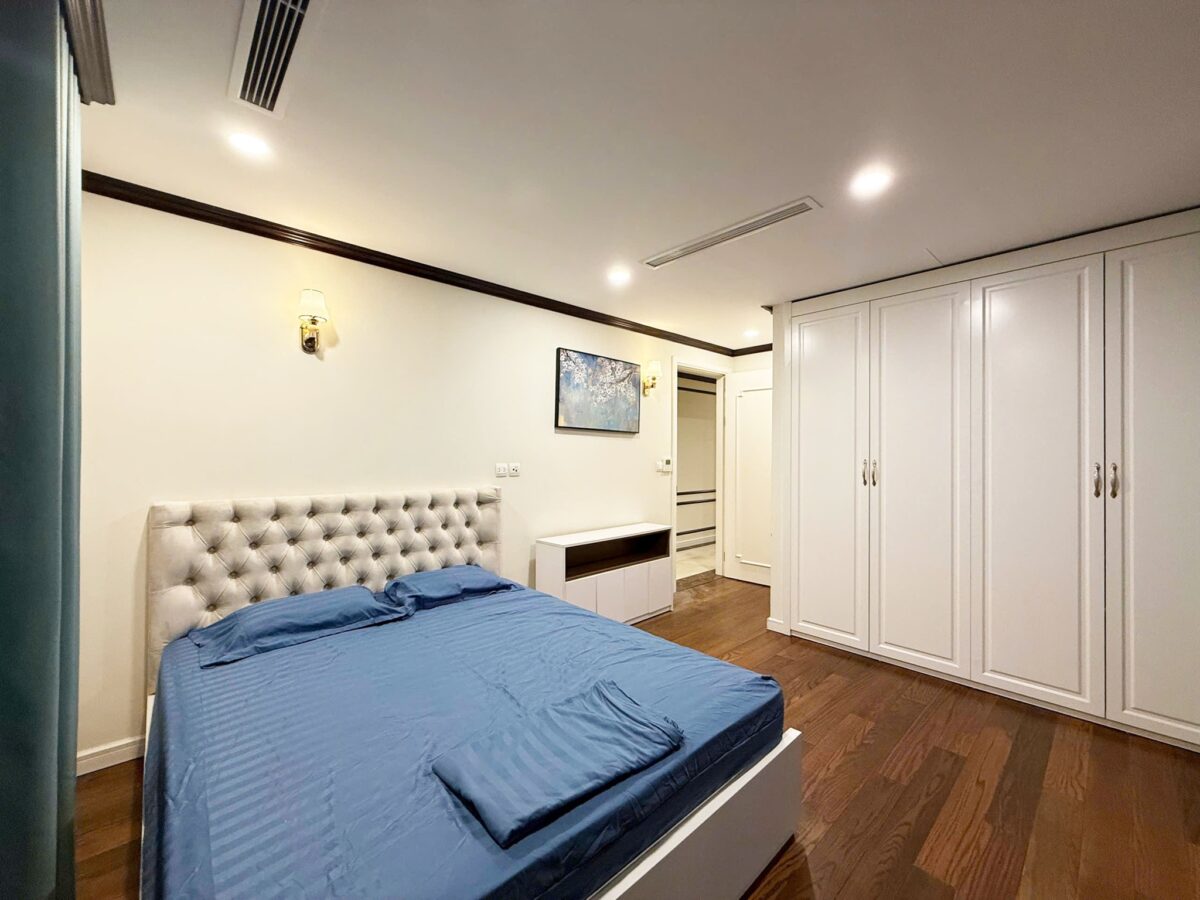 Aesthetic 3-bedroom apartment at D' Le Roi Soleil for rent (17)