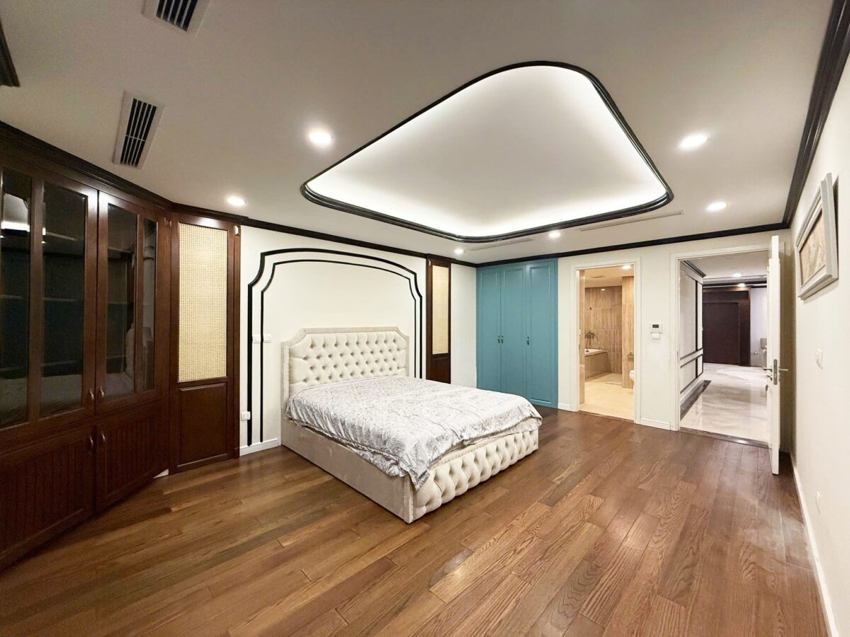 Aesthetic 3-bedroom apartment at D' Le Roi Soleil for rent (21)