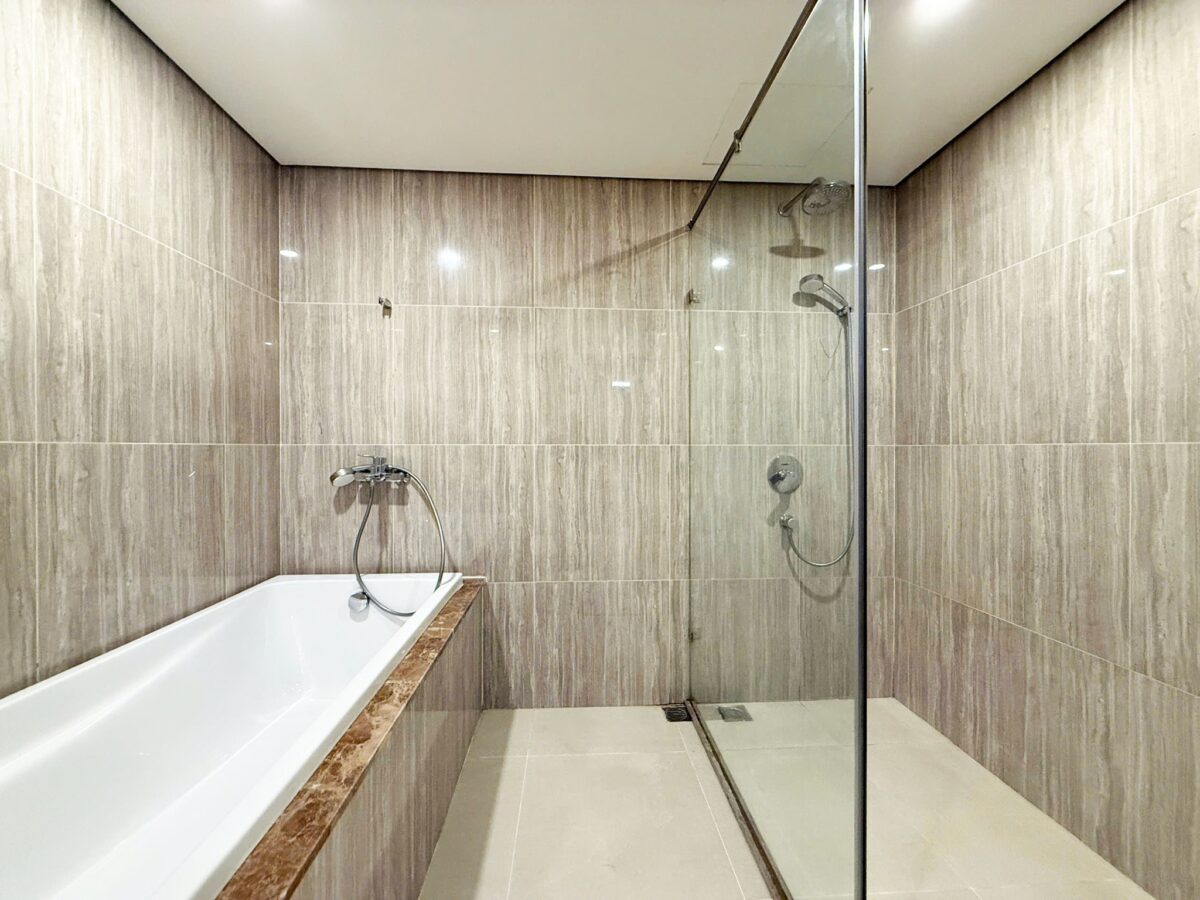 Aesthetic 3-bedroom apartment at D' Le Roi Soleil for rent (23)
