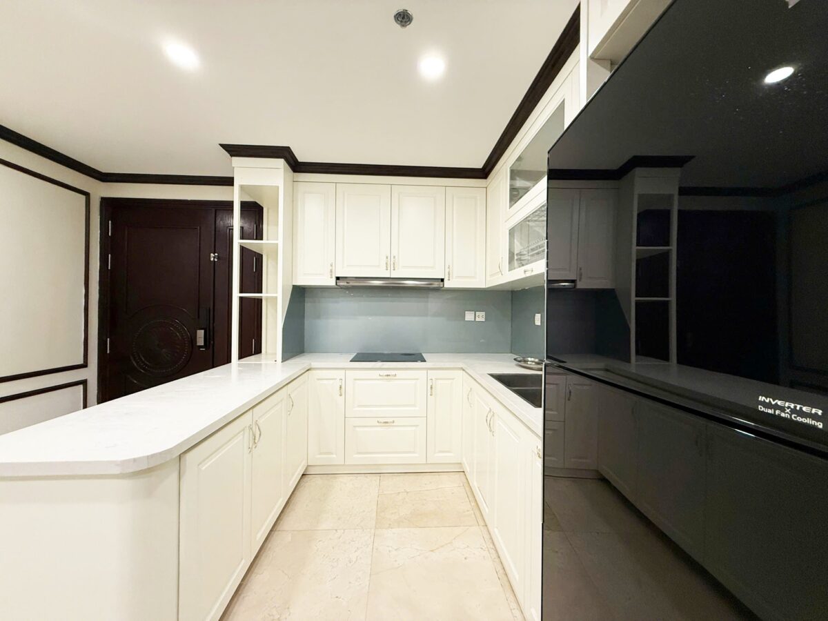 Aesthetic 3-bedroom apartment at D' Le Roi Soleil for rent (9)