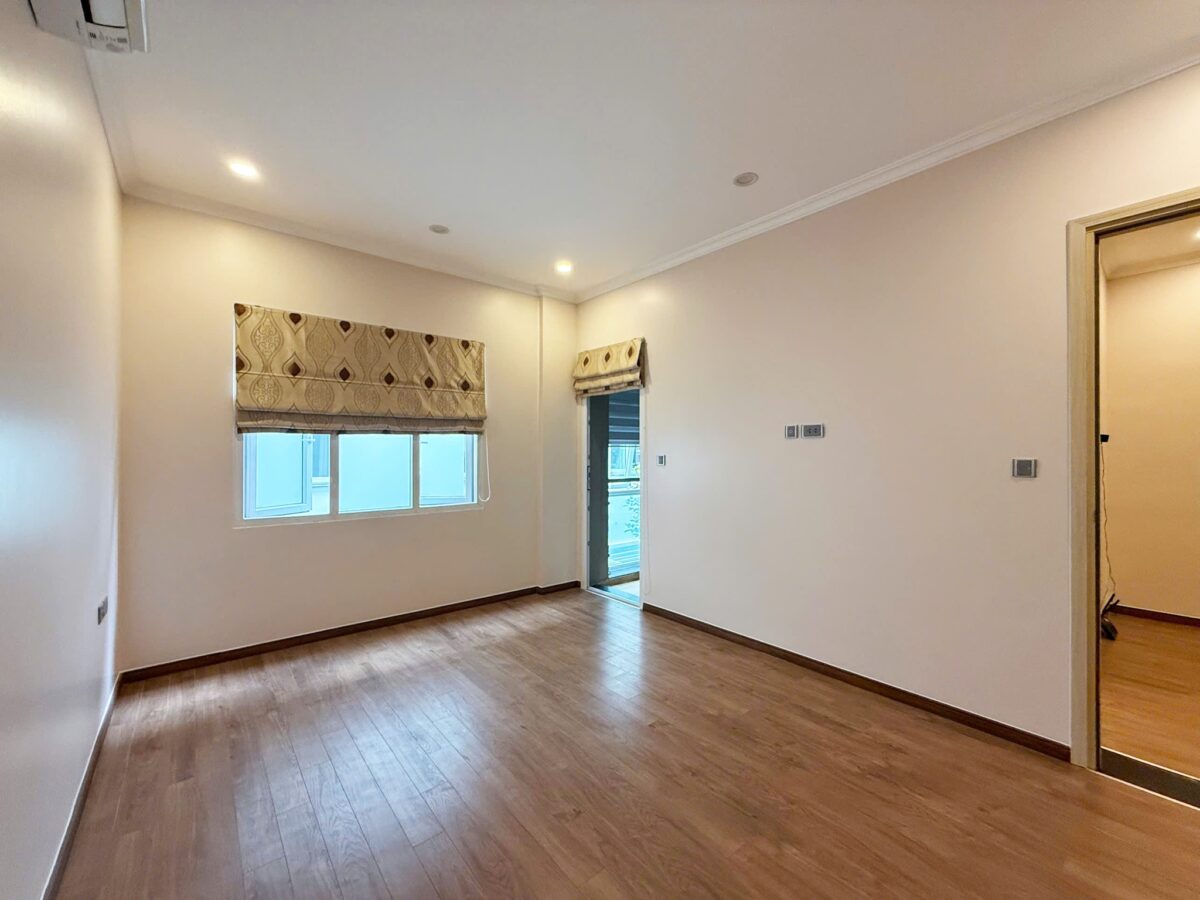 Basic furnished villa for rent at K2 Ciputra (16)