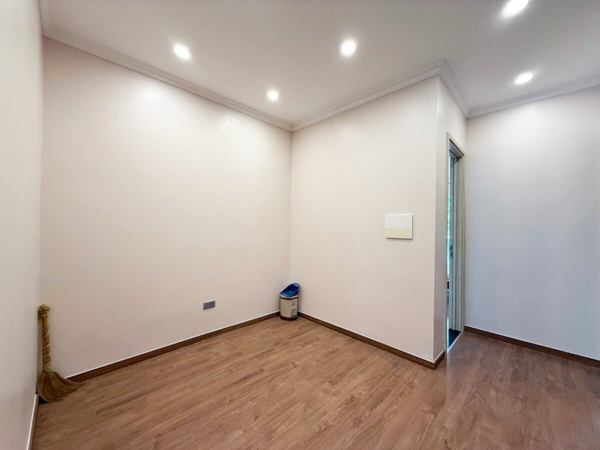 Basic furnished villa for rent at K2 Ciputra (18)