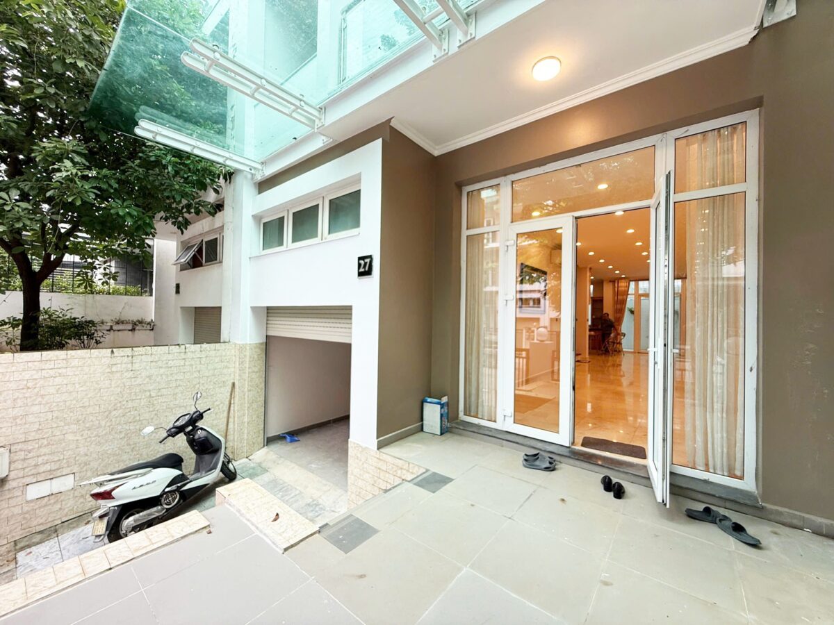 Basic furnished villa for rent at K2 Ciputra (2)