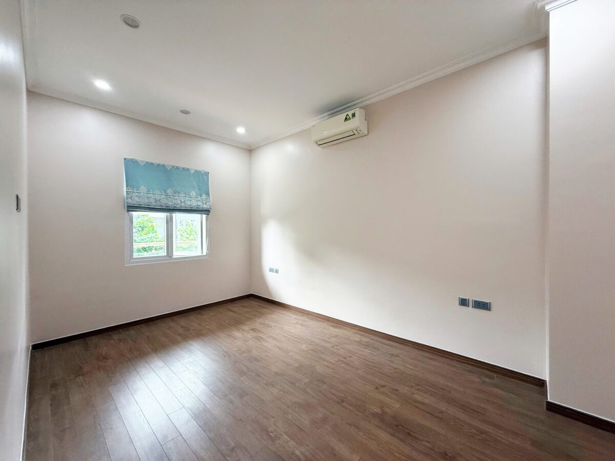 Basic furnished villa for rent at K2 Ciputra (20)