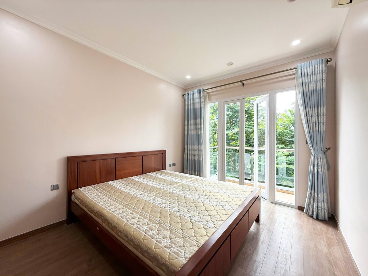 Basic furnished villa for rent at K2 Ciputra (22)