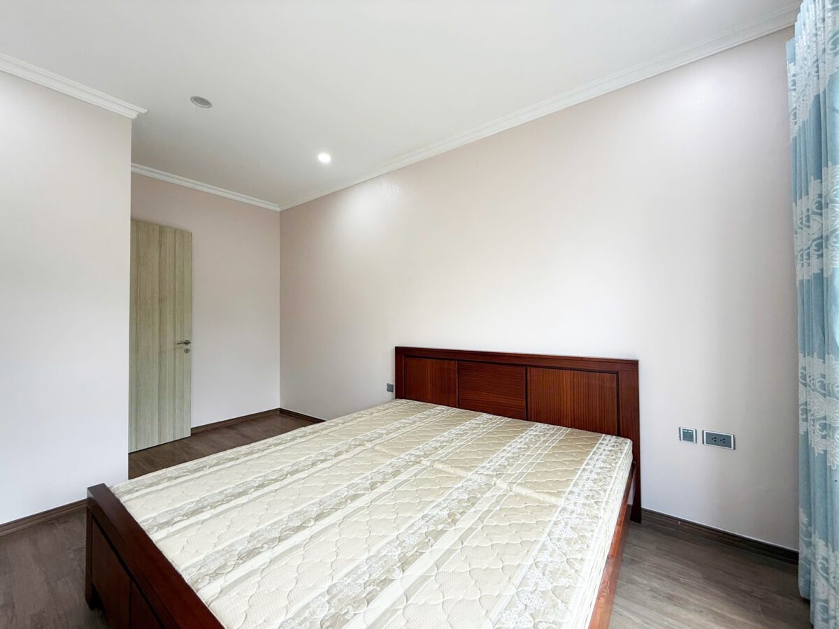 Basic furnished villa for rent at K2 Ciputra (23)