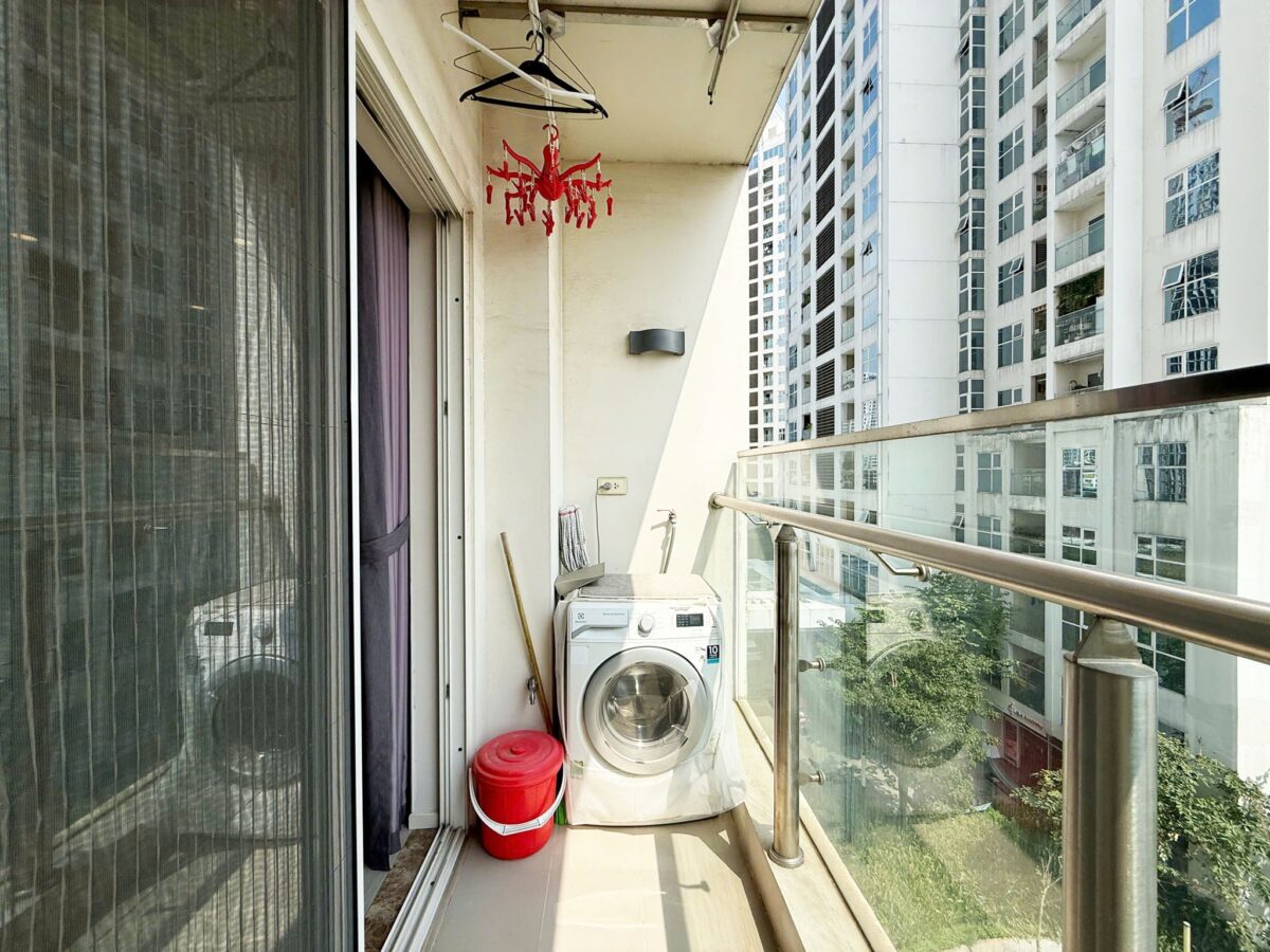 Incredible golf-view 2-bedroom apartment at L3 Ciputra for rent (16)