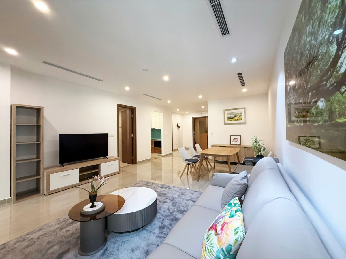 Stunning 3-bedroom apartment at L5 Ciputra (1)