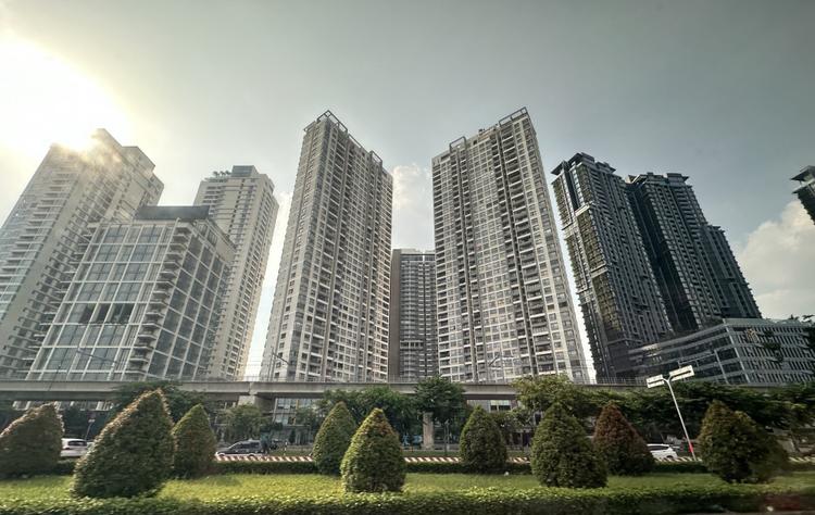 Real Estate "Following" TOD: Big Challenges for Vietnam's Real Estate Market 3 The development of the TOD model also poses many challenges to the Vietnamese real estate market