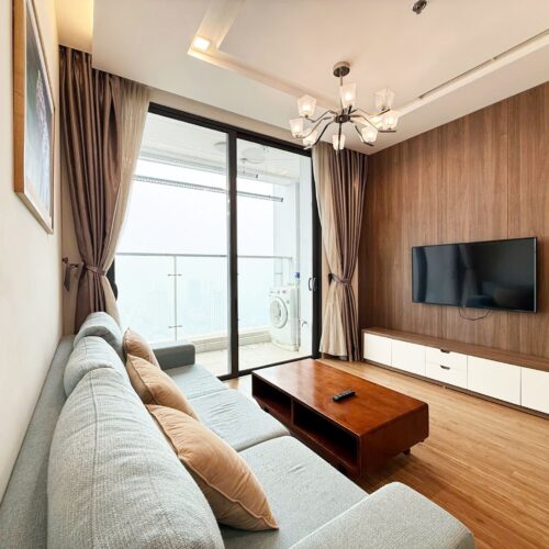 Cheap 3-bedroom apartment at Vinhomes Metropolis for rent (1)