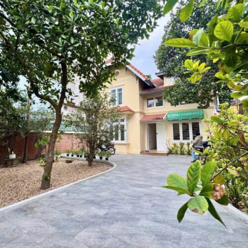 Jackie Realtor - The #1 Vietnam Real Estate Agency 6 Spacious garden villa for rent in Au Co Street, Tay Ho Ward, Hanoi (1)