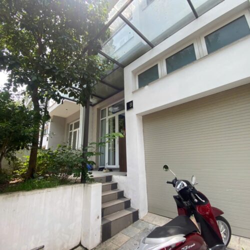 Harmonious 4-bedroom villa for rent at K3 Ciputra (1)