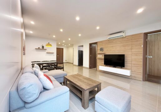 Elegant 3-bedroom apartment at L4 Ciputra for rent (1)