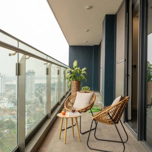 Sunshine Golden River Apartment - Luxury Riverfront Living with Timeless Value (1)