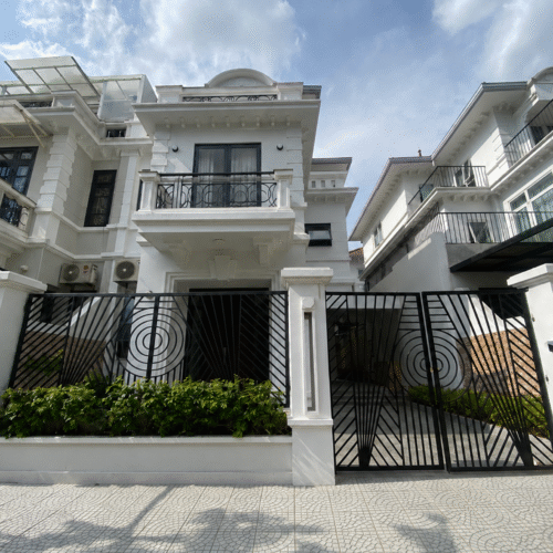 Brand-new, luxury villa for rent in D1 Ciputra, just a few steps to UNIS (1)