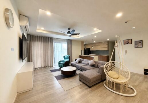 Exclsusive 4-bedroom apartment in Kosmo Tay Ho for rent (1)