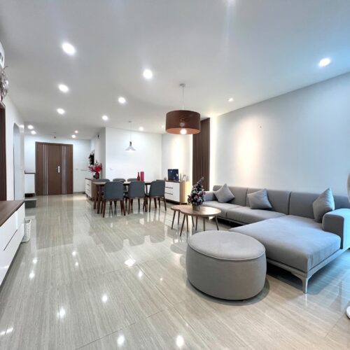 High-end 3-bedroom apartment for rent in The Link Ciputra (1)