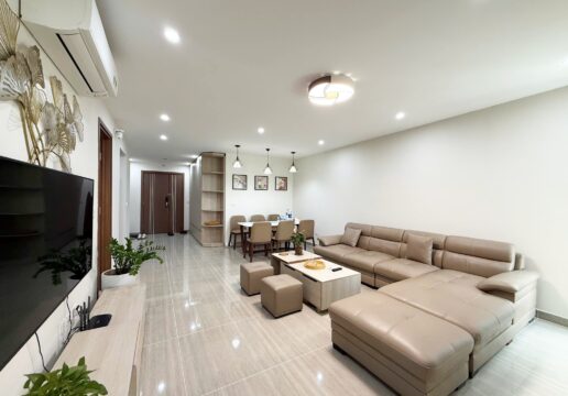 Modern high-end apartment for rent at L5 Ciputra (1)
