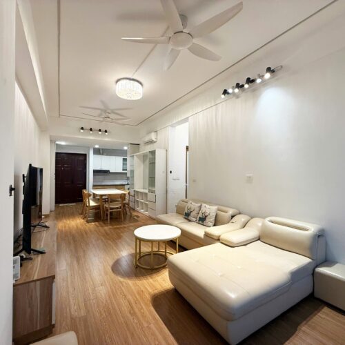 So cheap 3-bedroom apartment for rent in Ngoai Giao Doan Hanoi (1)