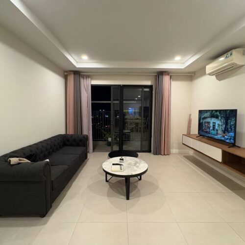 Jackie Realtor | Hanoi Real Estate Agency for Expats & Investors 7 Beautiful 2-bedroom apartment in Kosmo Tay Ho for rent (1)