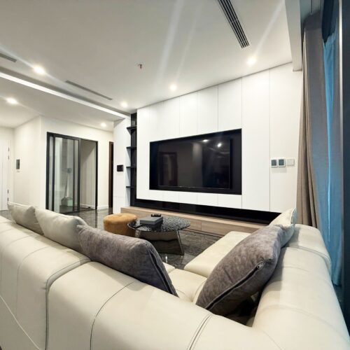 Jackie Realtor | Hanoi Real Estate Agency for Expats & Investors 6 Eye-catching 3BRs (+1) 160-SQM apartment for rent in Sunshine Golden River (1)