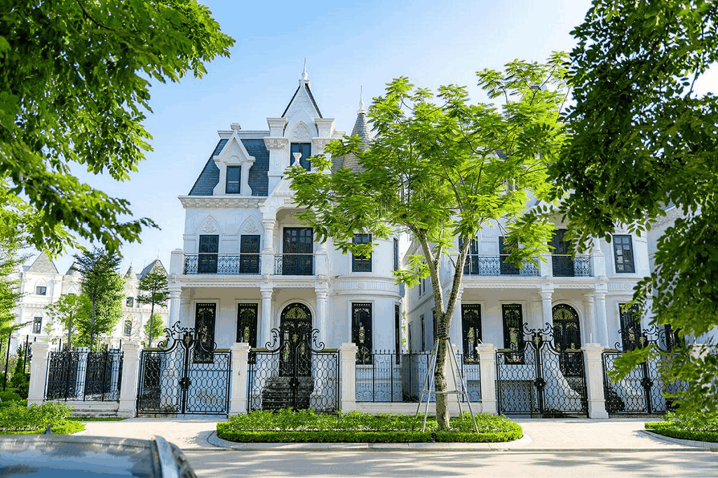The Ultimate Guide to International Schools in Ciputra Hanoi (2026): Where World-Class Education Meets Exceptional Family Living 7 Homes near leading international schools continue to attract strong demand from expatriates and long-term investors.