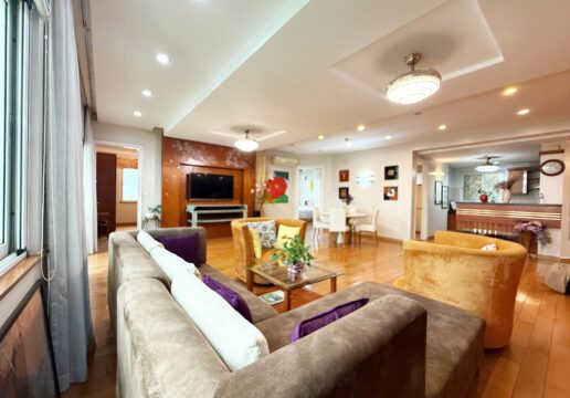 Inexpensive 153-SQM 2-bedroom apartment in E1 Ciputra for rent (1)