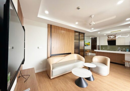 Spectacular rustic 3-bedroom apartment in Kosmo Tay Ho for rent (1)