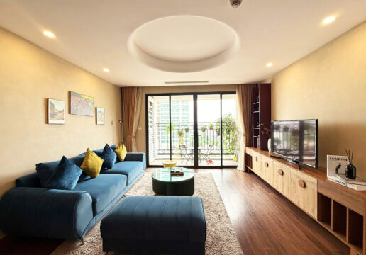 Homely rustic 2-bedroom apartment in D’ Le Roi Soleil for rent (1)