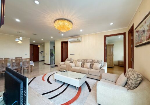 Cheap 3-bedroom apartment in Ciputra Hanoi for rent (1)