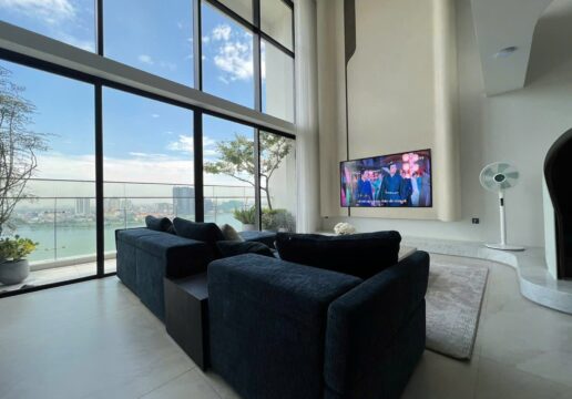 Exceptionala 4-bedroom duplex apartment in Heritage Westlake for rent (1)